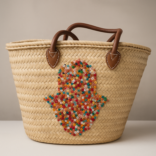 Sac en osier artisanal – Main de Fatma en sequins colorés | Éthique & Élégant